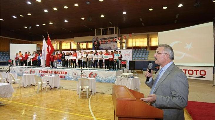Gençler Kulüpler Türkiye Halter Şampiyonası sona erdi