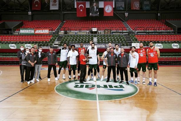 Pınar Karşıyaka, Beşiktaş maçının ertelenmesi için Türkiye Basketbol Federasyonuna başvurdu