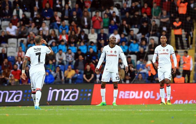 Beşiktaş'ta Atiba şoku!