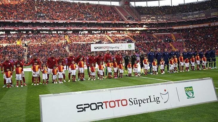 Galatasaray'a 1 maç seyircisiz oynama cezası!