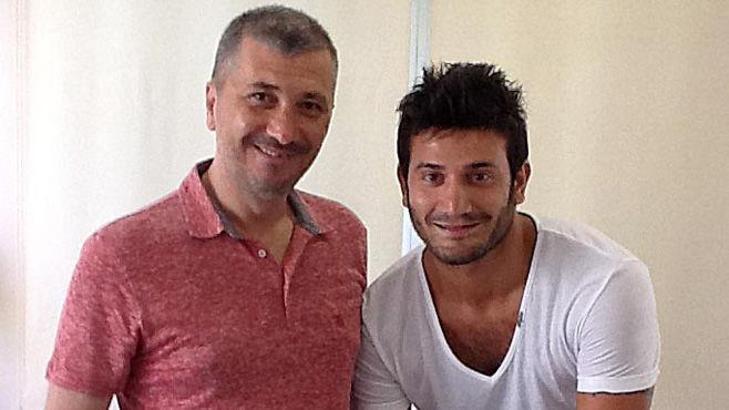 Koray Çölgeçen ile sözleşme imzaladı