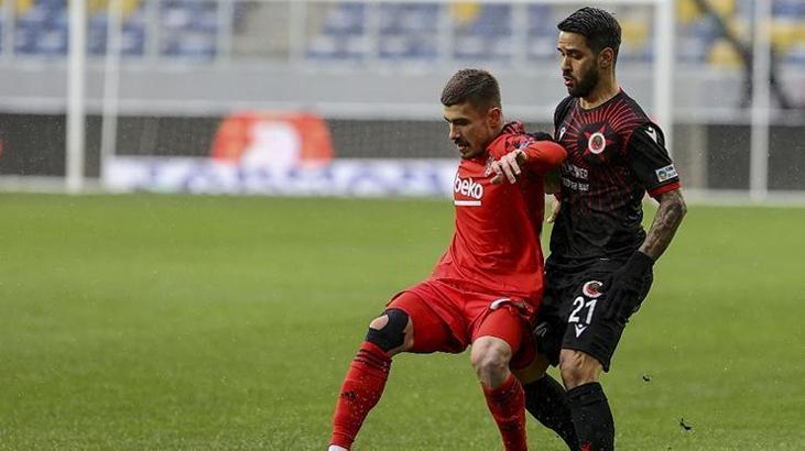 Beşiktaş'ta Dorukhan'ın rolü değişiyor