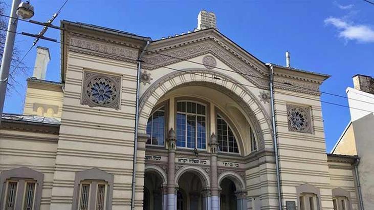 İsrail, Corona virüs nedeniyle sinagogları kapatıyor