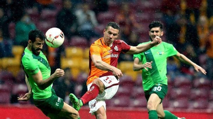 Podolski Amerika'ya mı gidiyor?