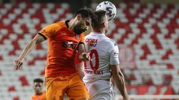 Şener Özbayraklı'dan 4 yıl sonra ilk asist