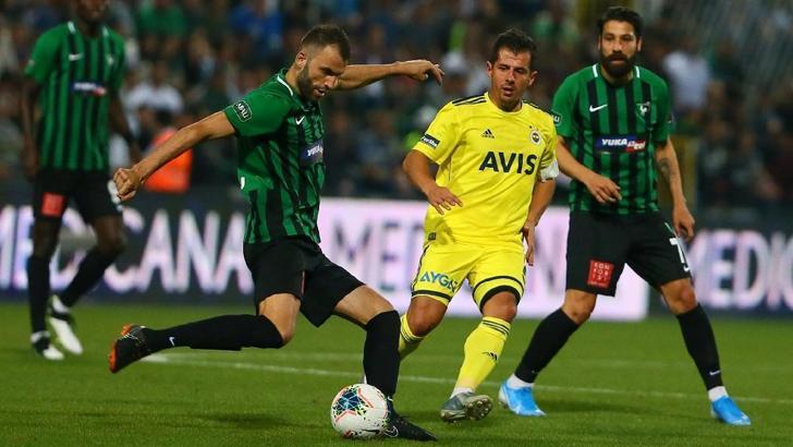 Denizlispor'da savunma oyuncuları hücumda da aktif