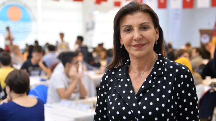 Gülkız Tulay: Türkiye evde satrançla kaldı