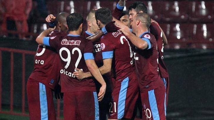 Trabzon zirvede bitirdi