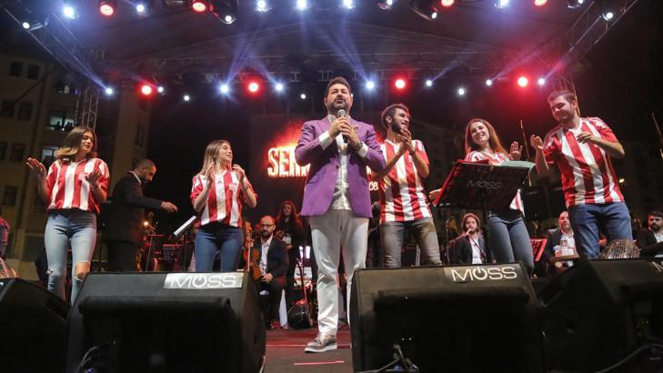 Serkan Kaya'dan Sivasspor'a marş