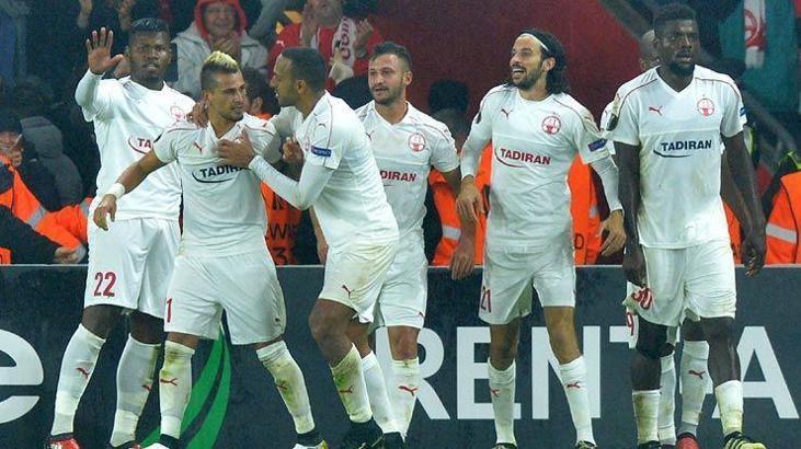 Beşiktaş'ın rakibi Hapoel Beer Sheva liderliğini sürdürdü