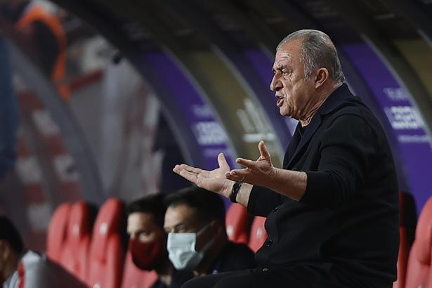 Galatasaray'da Fatih Terim neşteri vurdu, zafer geldi!