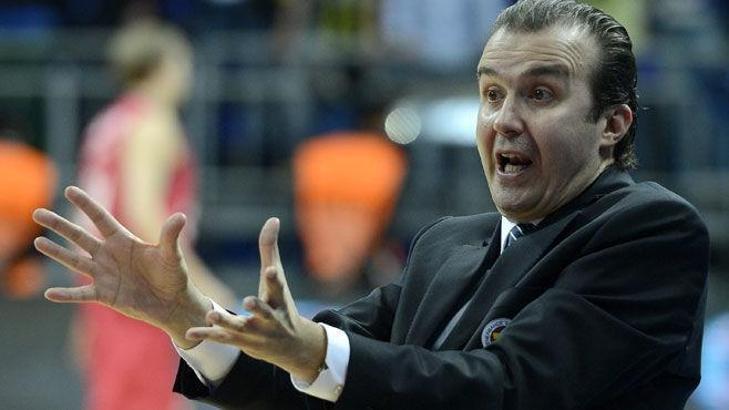 Fener'de Simone Pianigiani istifa etti