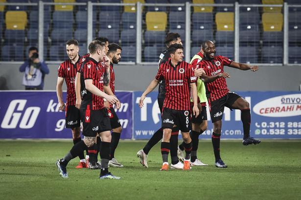 Özcan Bizati geldi, Gençlerbirliği çıkışa geçti! Müthiş performans...