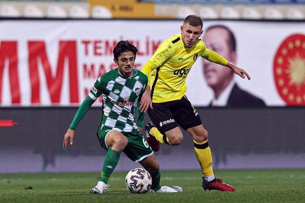Play-Off umutları sona eren Bursaspor'un konuğu İstanbulspor