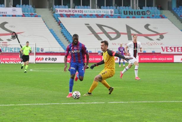 Trabzonspor'un golcüsü Djaniny: Çok koştuk, çok yorulduk