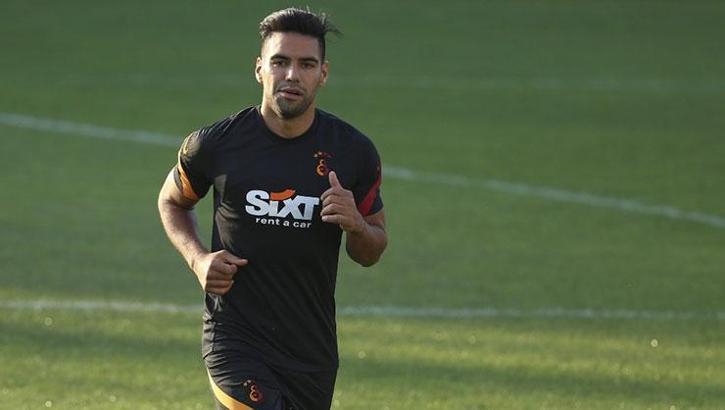 Galatasaray'da Falcao görüşme odasına! Fatih Terim'le ne konuştu