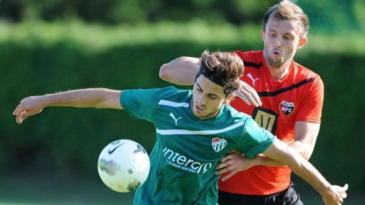 Bursaspor, Pecs'i devirdi: 2-0