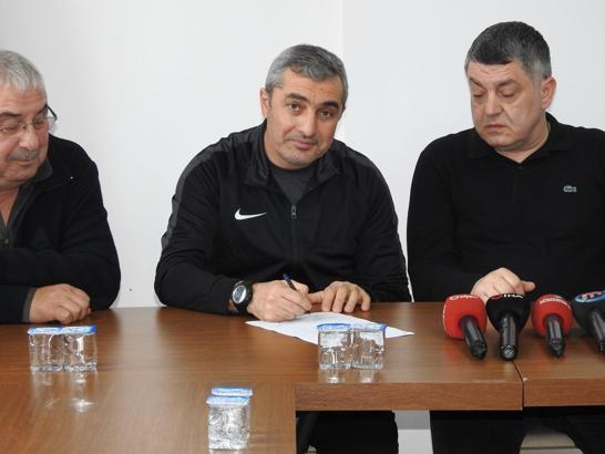 Düzcespor'da Mustafa Sarıgül, istifa ettiğini açıkladı