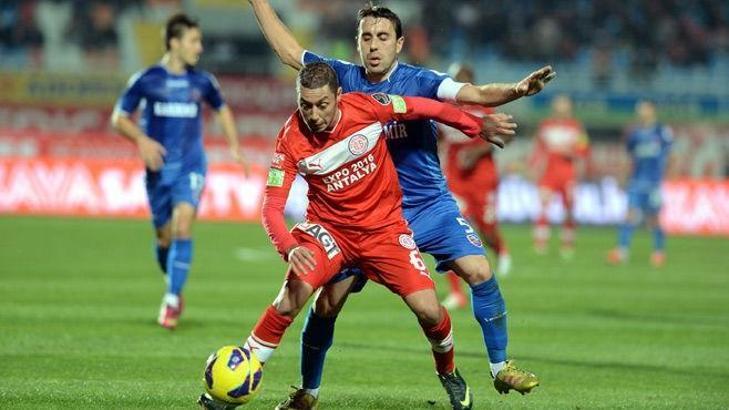 İsmail Aissati'ye Rus kancası