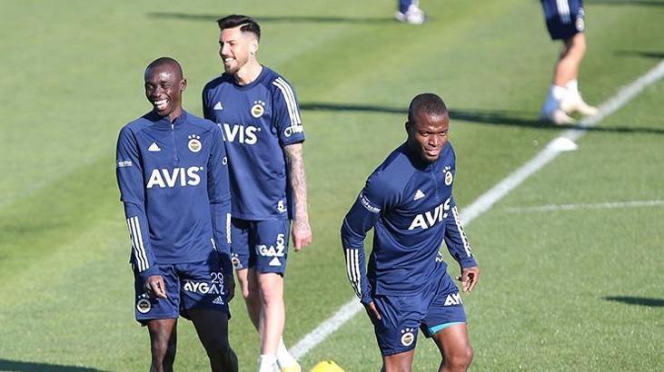 Fenerbahçe'de neşeli antrenman