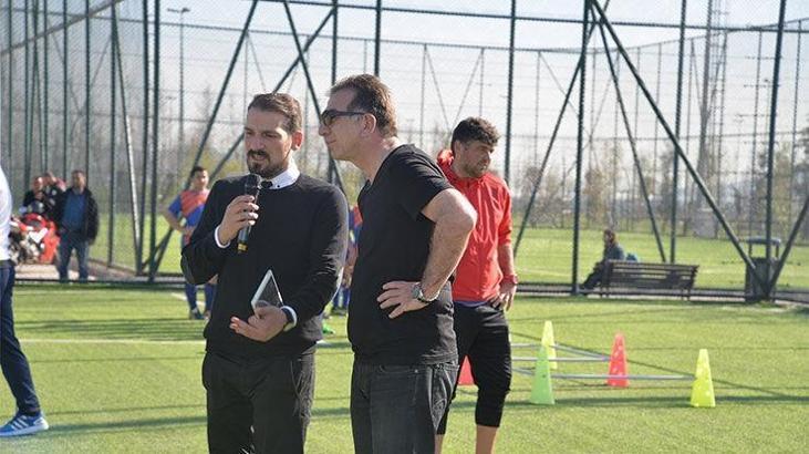 Sofuoğlu, genç futbolcu adaylarıyla buluştu