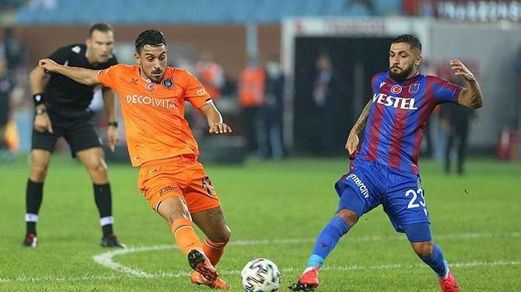 İrfan Can Kahveci uzaktan avlıyor