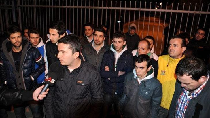 Bursasporlu taraftarlardan Karaman'a protesto