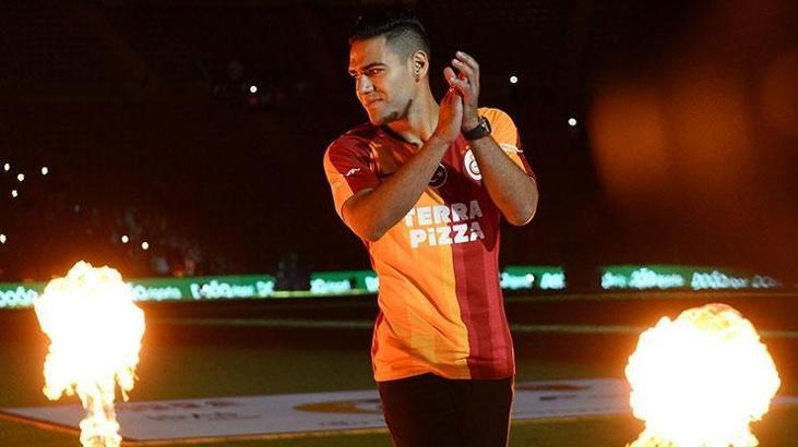 Gomis'ten Falcao'ya...
