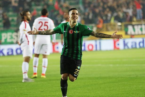 Akhisarspor - Göztepe maç sonucu: 1-0