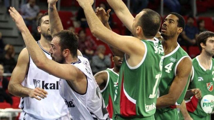 Kartal evinde mağlup: 59-70