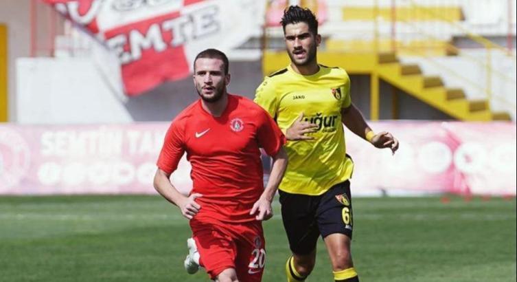 Denizhan Taşkan kimdir, kaç yaşında? Denizhan Taşkan hangi mevkide oynuyor?