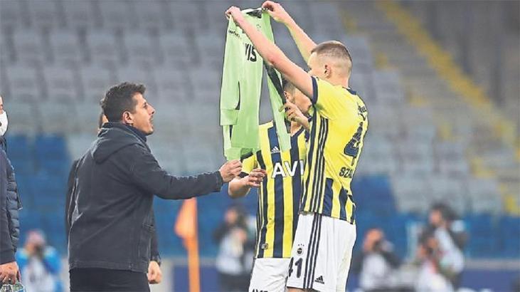 Fenerbahçeli Szalai'den ikinci gol