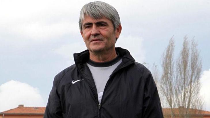 Arif Peçenek vefat etti