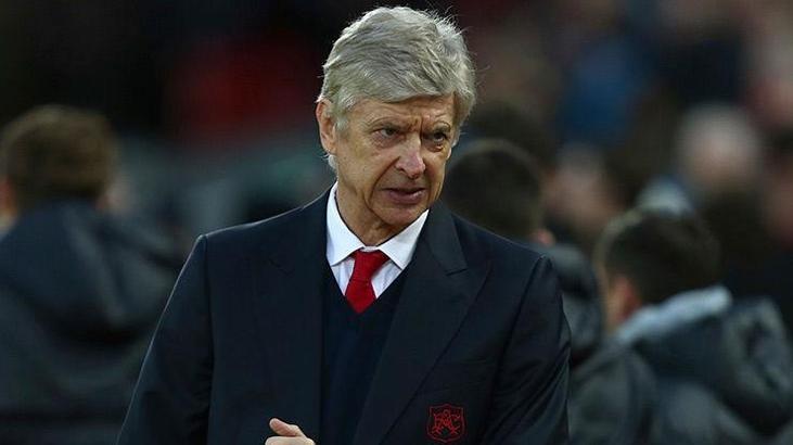 Paris Saint Germain'den Arsene Wenger bombası