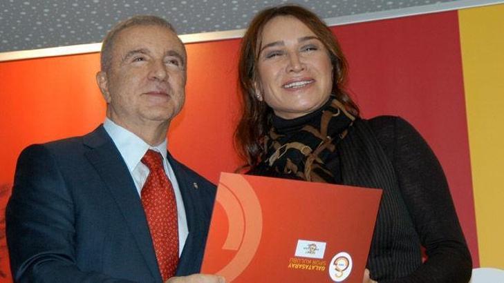 Yeni üyelere berat töreni