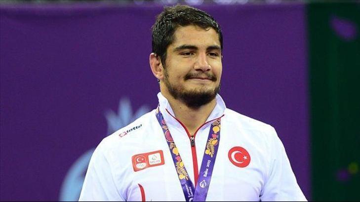 Taha Akgül'e sakatlık engeli