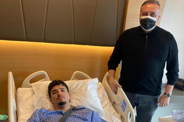 Ameliyat olan Altay Bayındır'dan son dakika açıklaması