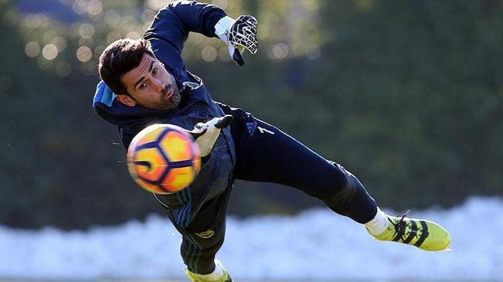 Fenerbahçeli Volkan Demirel'e Azerbaycan'dan teklif