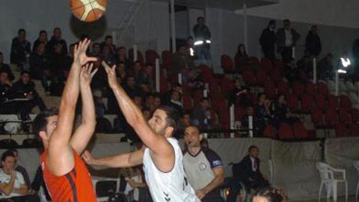 Karagücü, Beşiktaş'a direnemedi: 99-46