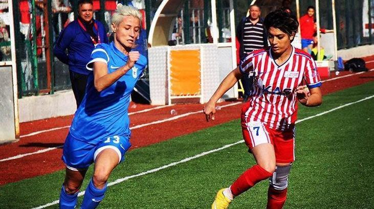 İzmir Konak Belediyespor çarşamba mesaisinde