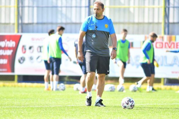 Fuat Çapa: Şu an Çaykur Rizespor maçına odaklandık