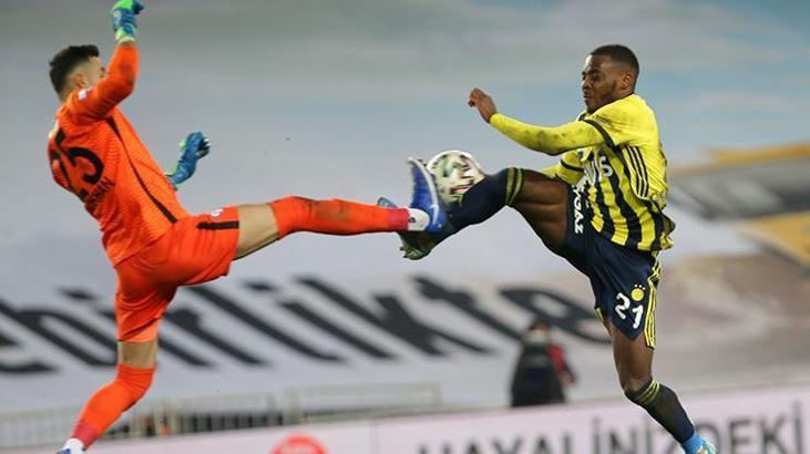 Süper Lig'de faul sonrası oyunun başlaması için 15,7 dakika kaybediyoruz