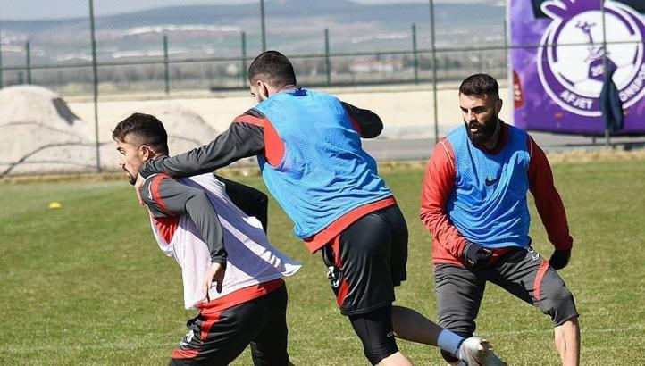 AFJET Afyonspor'da 5 futbolcu ve 2 personelde pozitif vaka