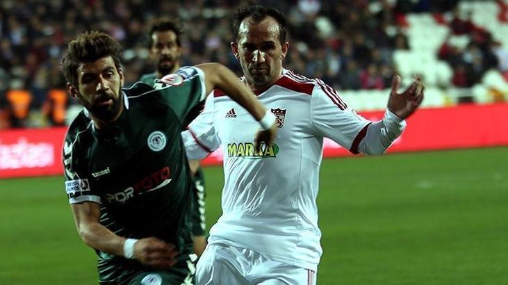 Sivasspor'da Theofanis Gekas sakatlandı, takımdan gönderildi