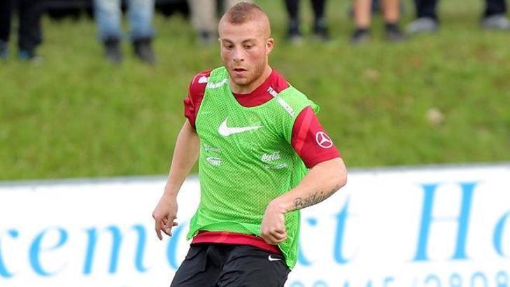 Gökhan satış listesinde