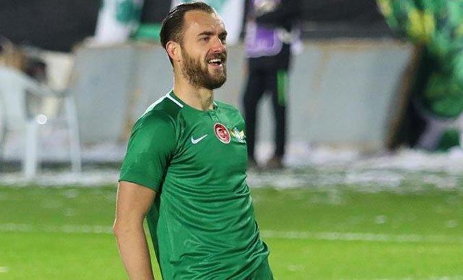 Akhisarspor'da Cikalleshi'ye af