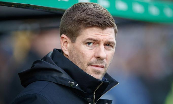 Steven Gerrard'dan evde kal çağrısı