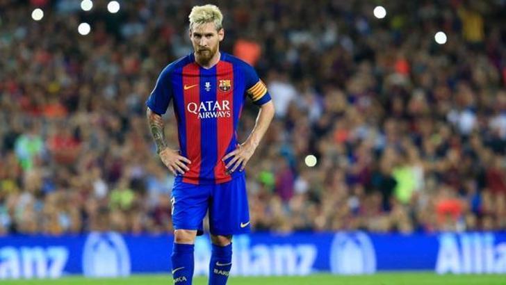 Lionel Messi Barcelona ile sözleşme imzalamaya yanaşmıyor