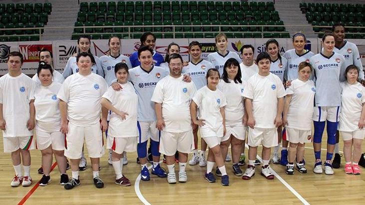 Kardeşlik Kupası İzmir Down Basket'in