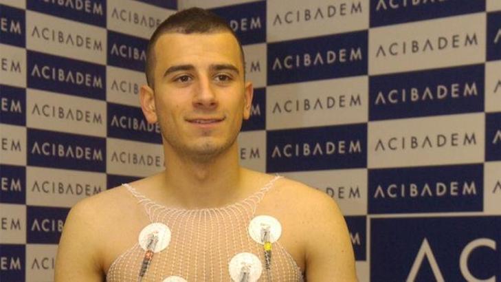 Genç Oğuzhan büyülüyor